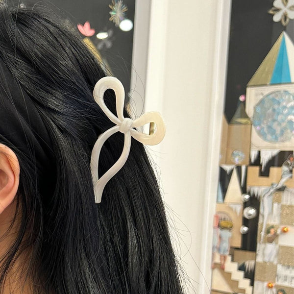 ivory-clip-