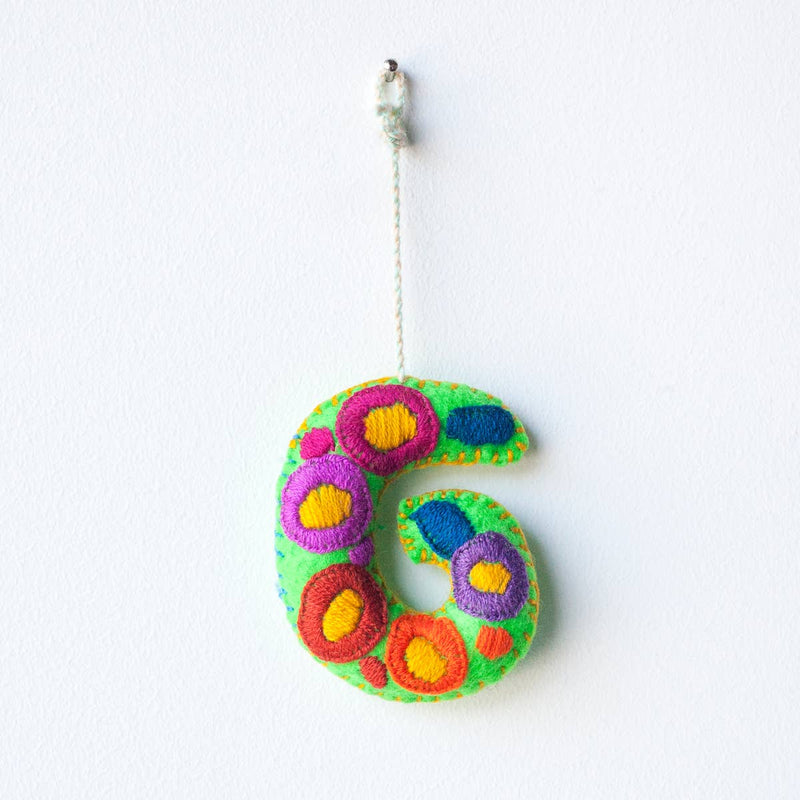 TGBT* Felt Letters - G - Christmas - Feliz Modern