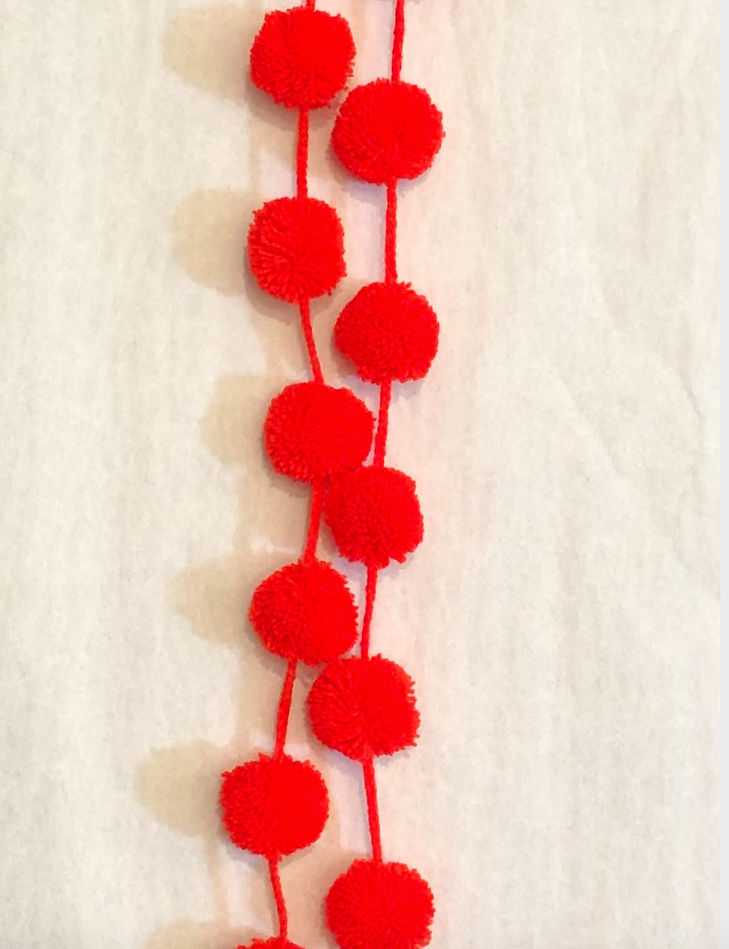 DAI Single Colored Pom Strand – Feliz Modern