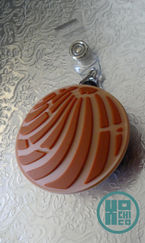 XOC Concha Badge -  - Keychains - Feliz Modern
