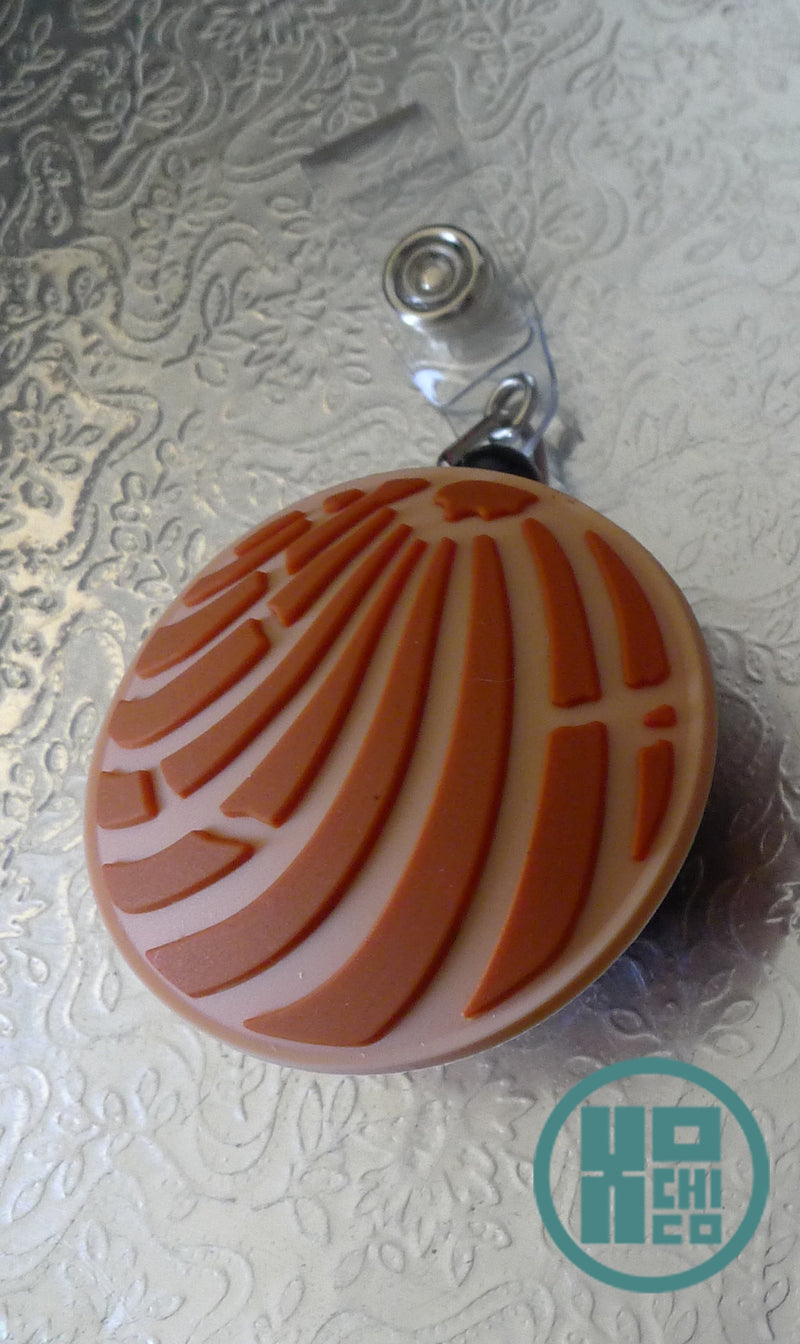 XOC Concha Badge -  - Keychains - Feliz Modern