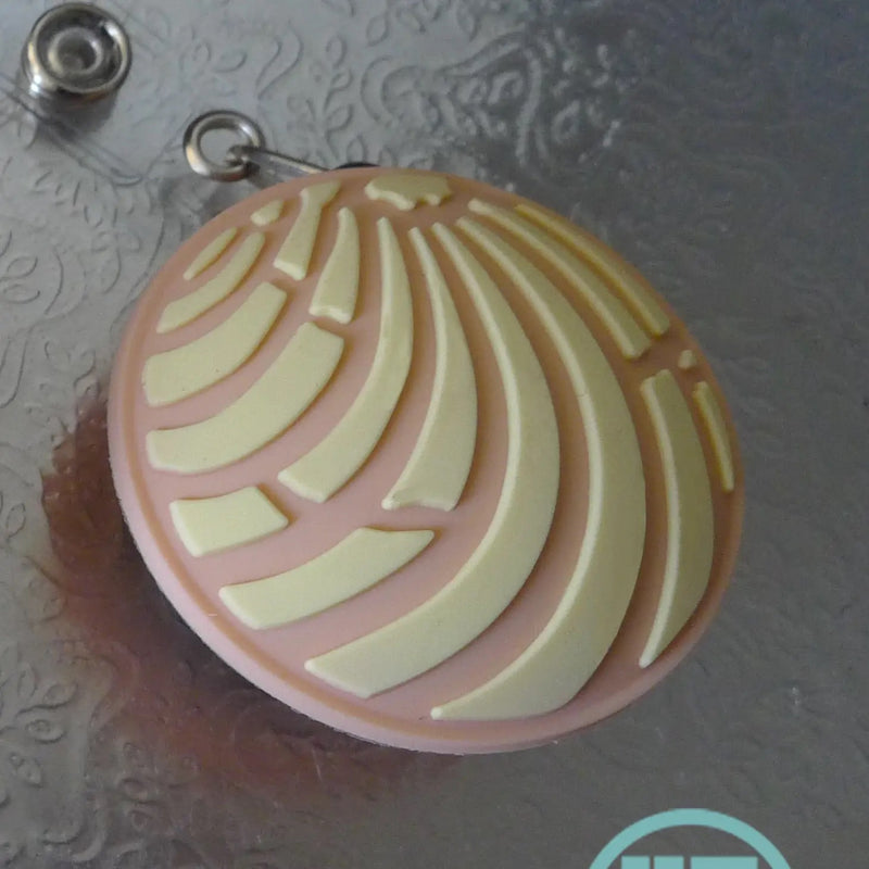 XOC Concha Badge -  - Keychains - Feliz Modern